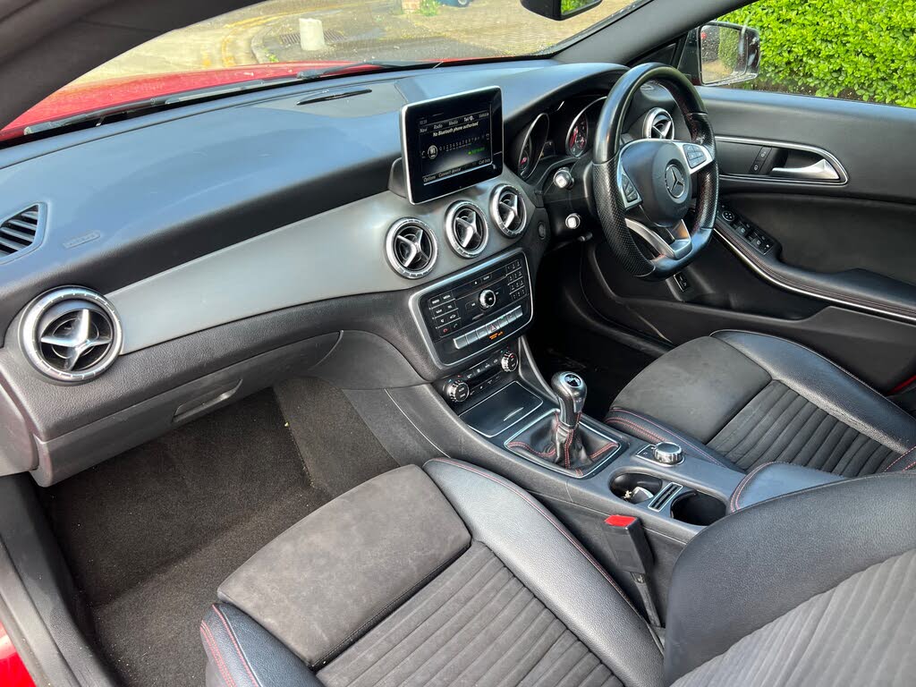 2017 Mercedes-Benz CLA 2.1d CLA 200 AMG Line Coupe